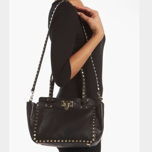 💯Authentic Valentino 🖤 Mini Rockstud Leather Tote!